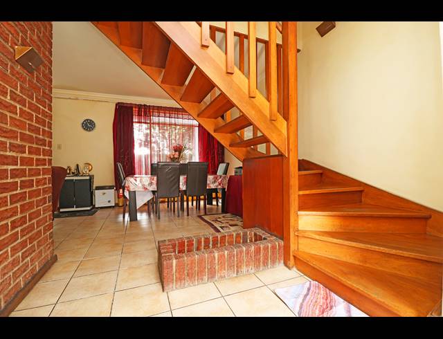 3 BEDROOM TOWNHOUSE FOR SALE IN BLACKHEATH
